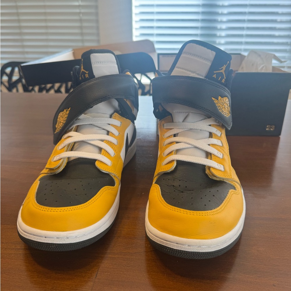 Nike Jordan 1 Fly Ease Yellow and Black Sneakers - Picture 4 of 11